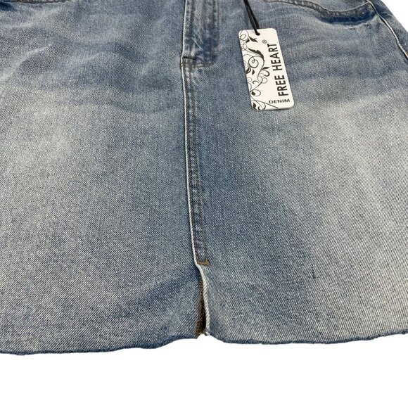 NWT Francesca's Free Heart Light Wash Denim Skirt Medium - Picture 3 of 6